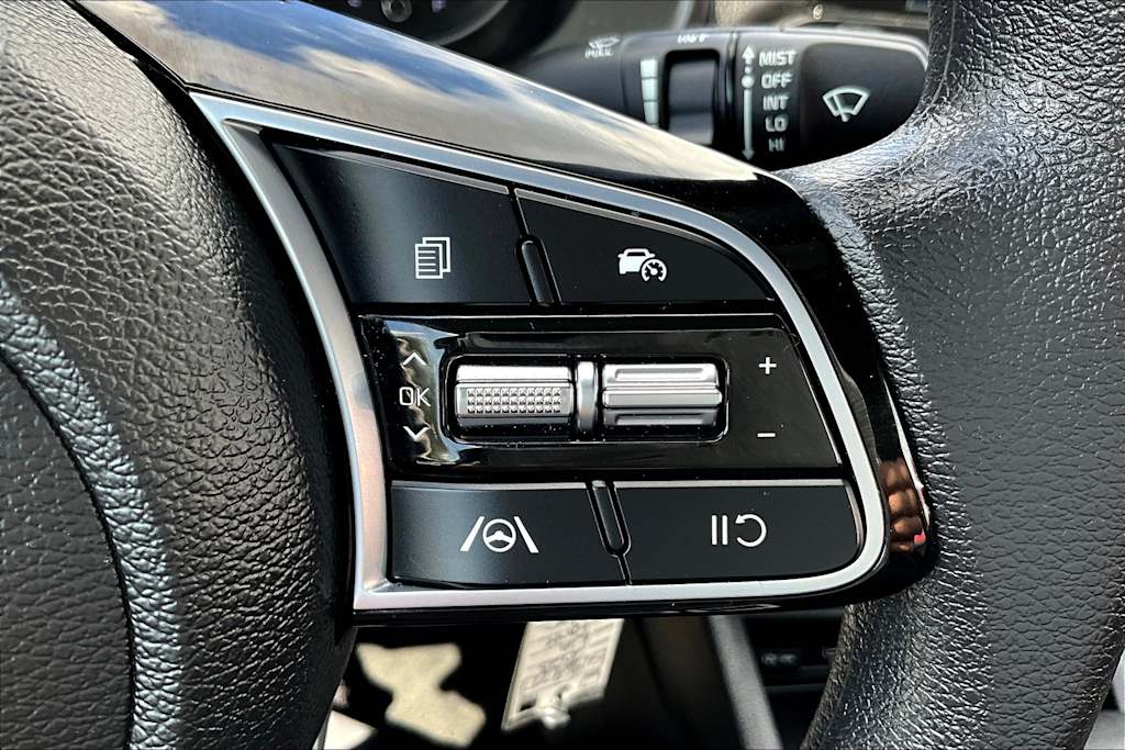 2023 Kia Forte LXS 25