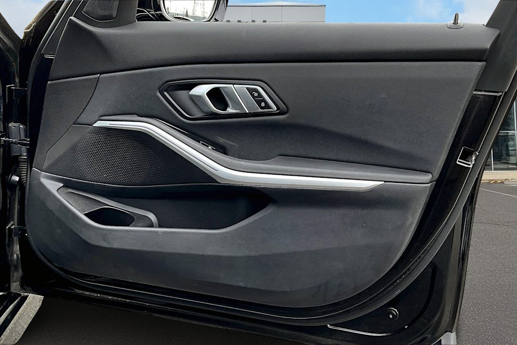 2021 BMW 3 Series 330i 31