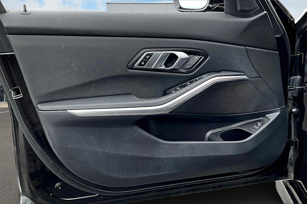 2021 BMW 3 Series 330i 30