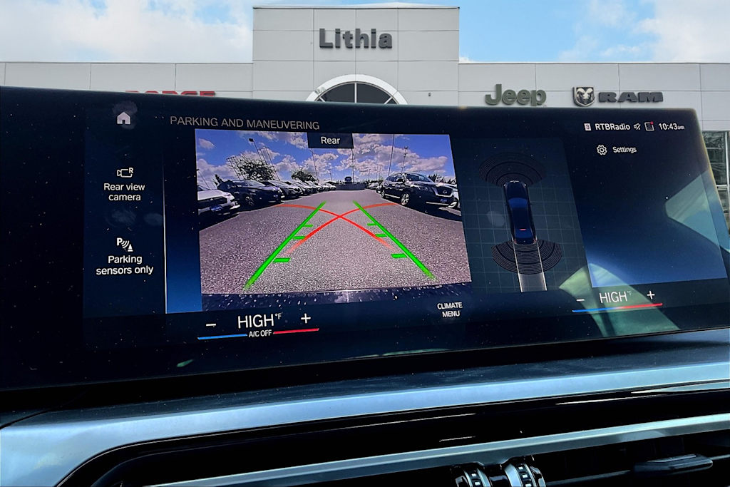 Thumbnail: 2024 BMW 3 Series - 23