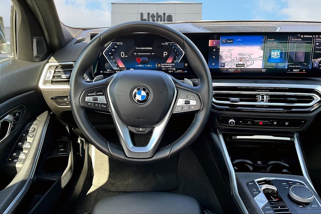 Thumbnail: 2024 BMW 3 Series - 12