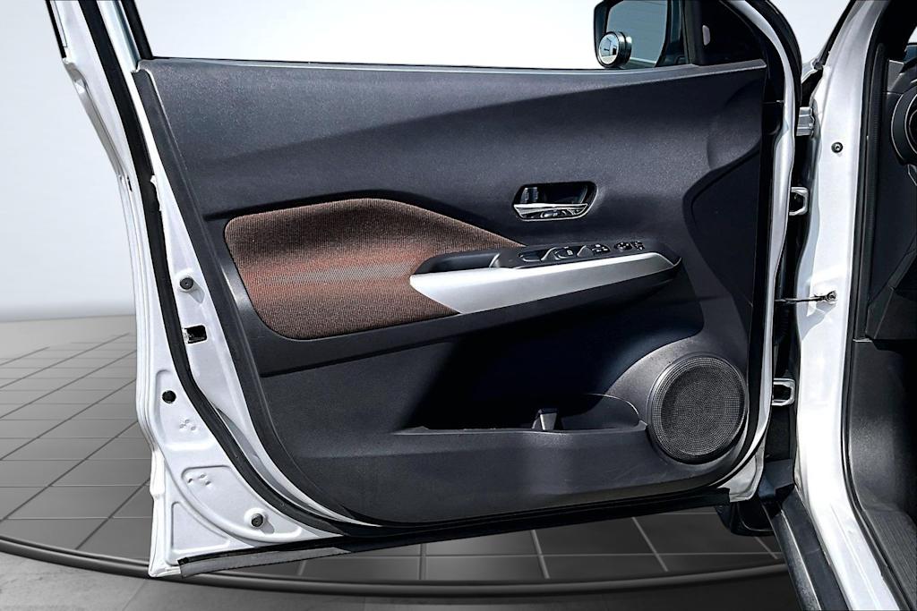 Thumbnail: 2020 Nissan Kicks - 28