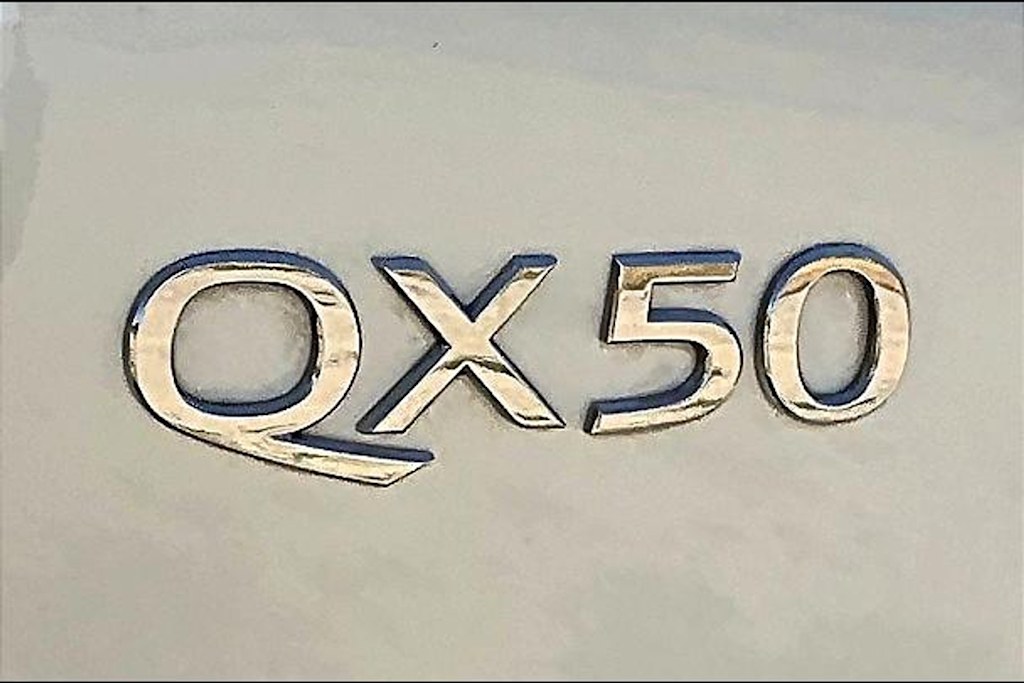 Thumbnail: 2020 INFINITI QX50 - 6