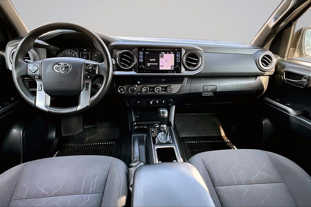 Thumbnail: 2019 Toyota Tacoma - 10