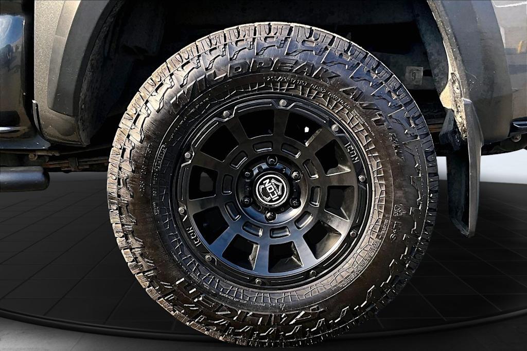 Thumbnail: 2019 Toyota Tacoma - 35