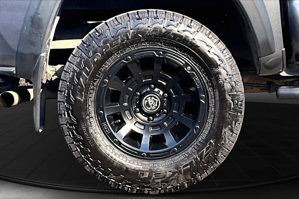 Thumbnail: 2019 Toyota Tacoma - 36
