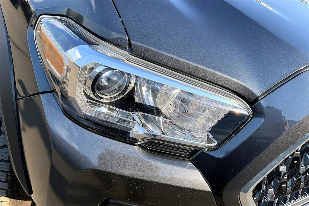 Thumbnail: 2019 Toyota Tacoma - 31