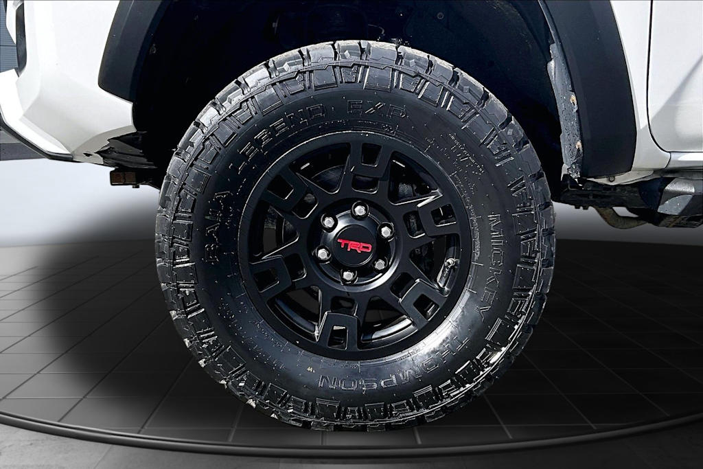 Thumbnail: 2017 Toyota Tacoma - 7