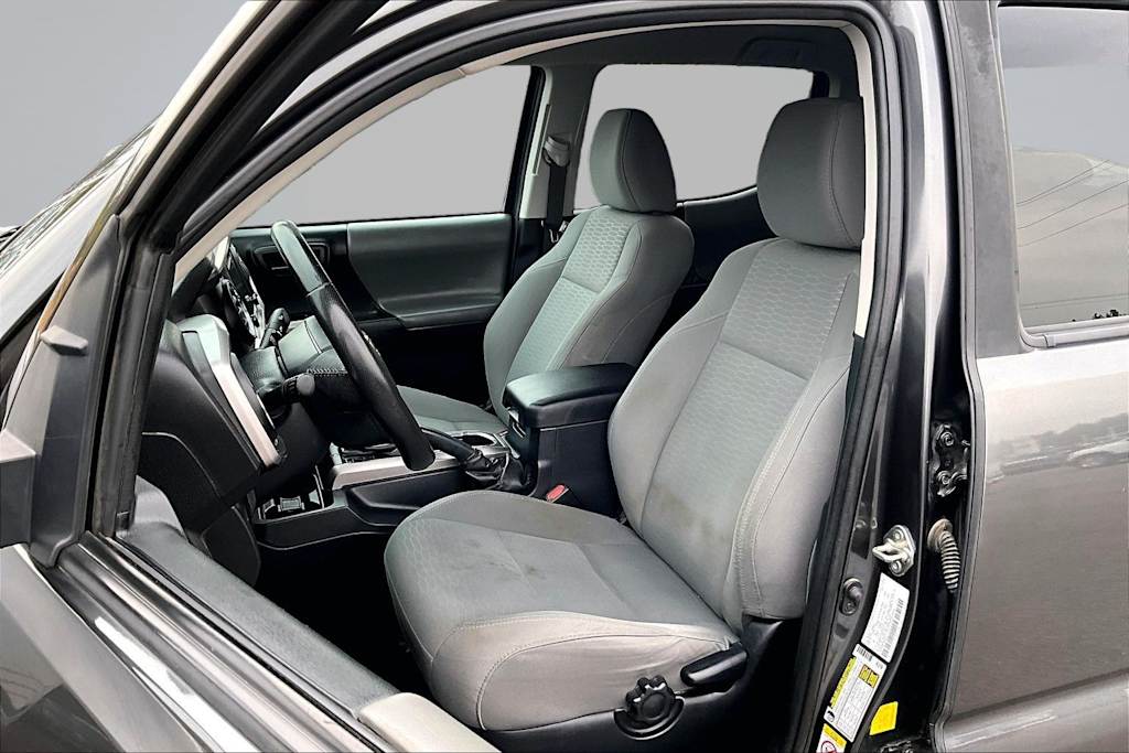Thumbnail: 2019 Toyota Tacoma - 11