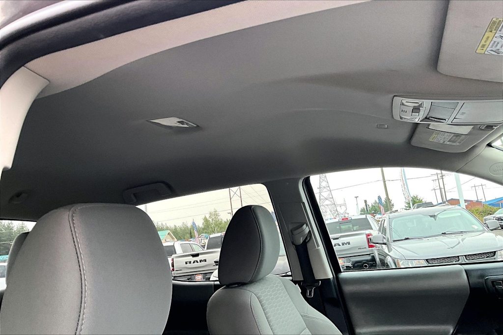 Thumbnail: 2019 Toyota Tacoma - 30