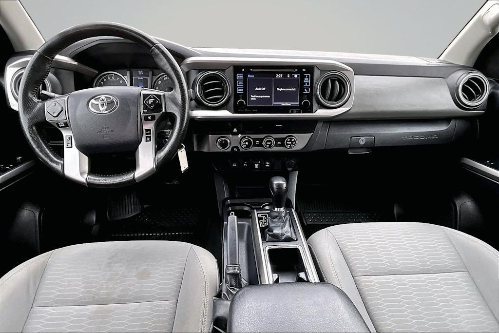 Thumbnail: 2019 Toyota Tacoma - 10