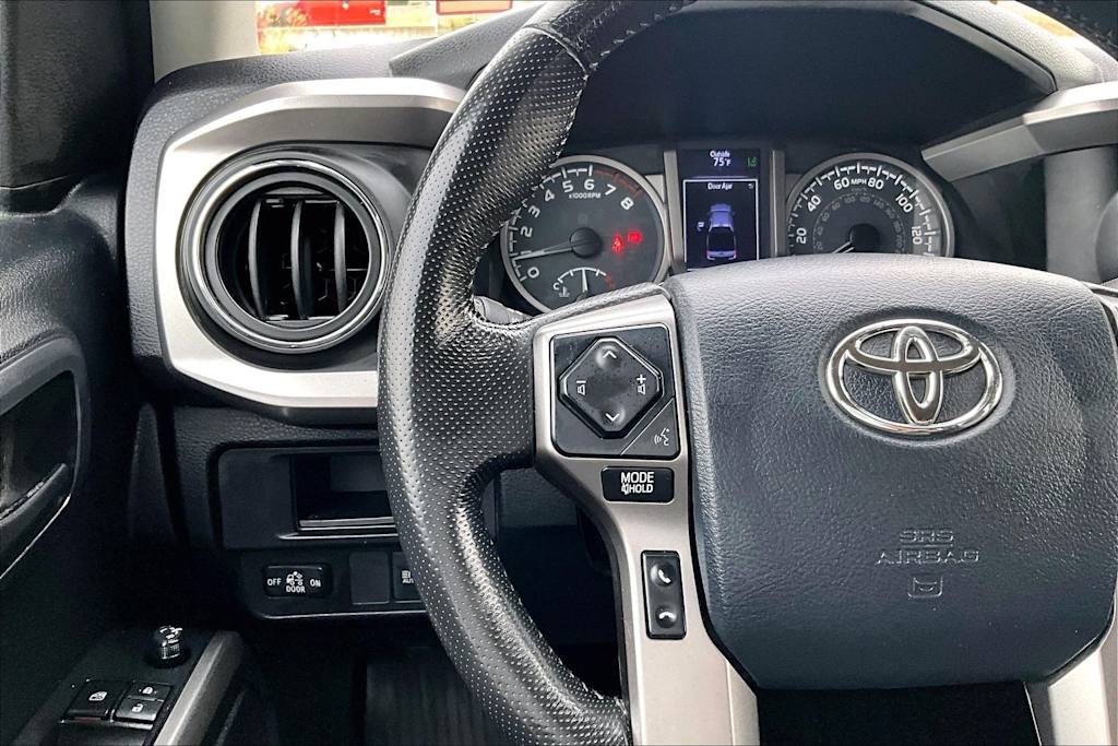 Thumbnail: 2019 Toyota Tacoma - 26