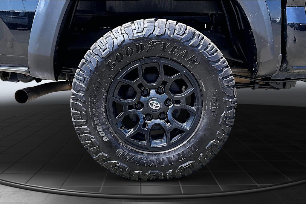 Thumbnail: 2023 Toyota Tacoma - 35