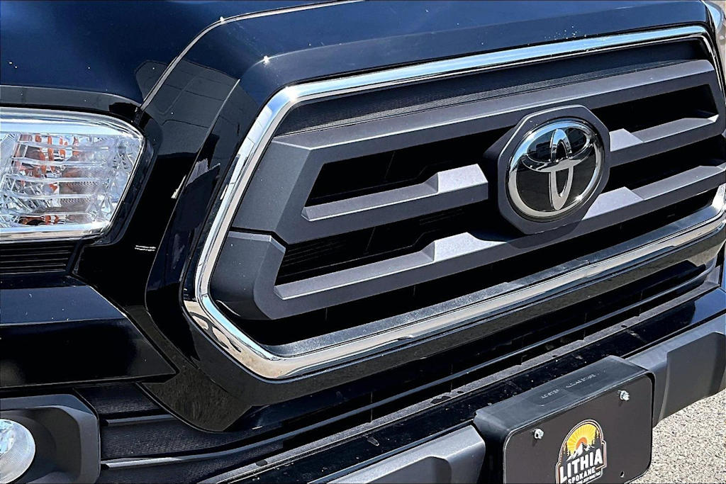 Thumbnail: 2023 Toyota Tacoma - 33
