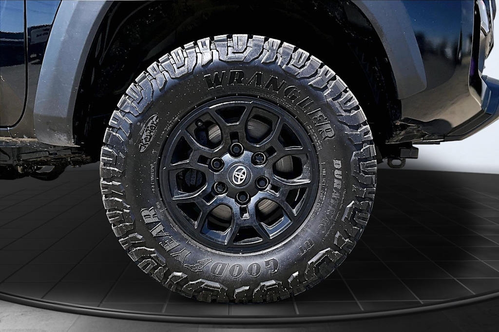 Thumbnail: 2023 Toyota Tacoma - 34