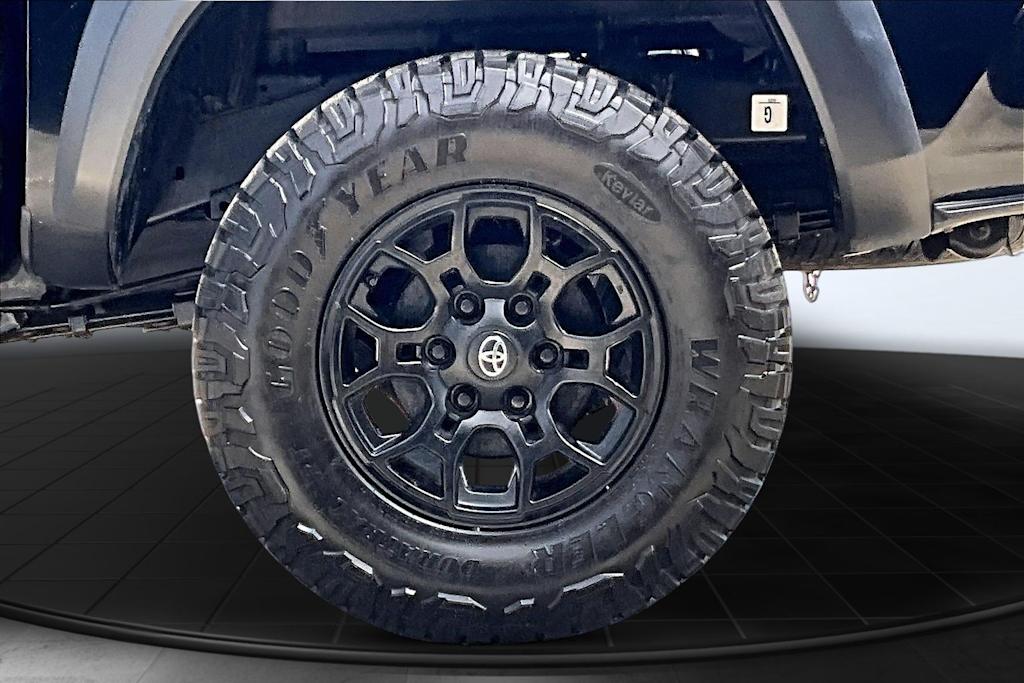 Thumbnail: 2023 Toyota Tacoma - 36