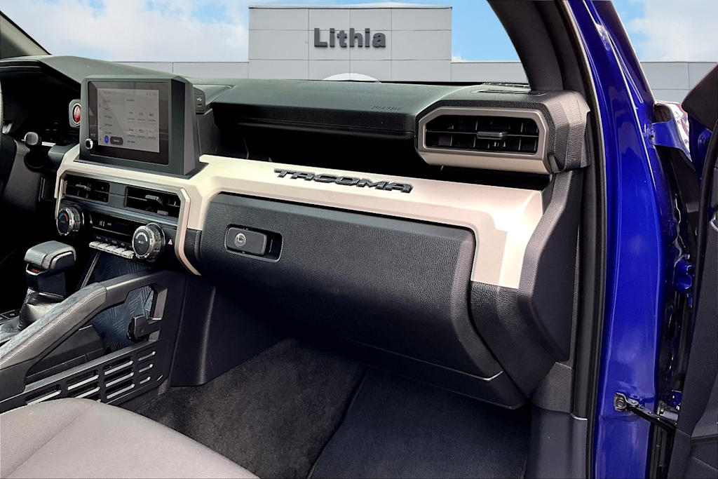 2024 Toyota Tacoma TRD Off-Road 11