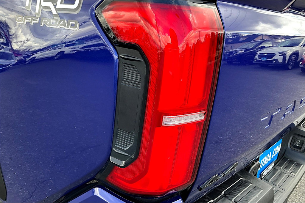 2024 Toyota Tacoma TRD Off-Road 12