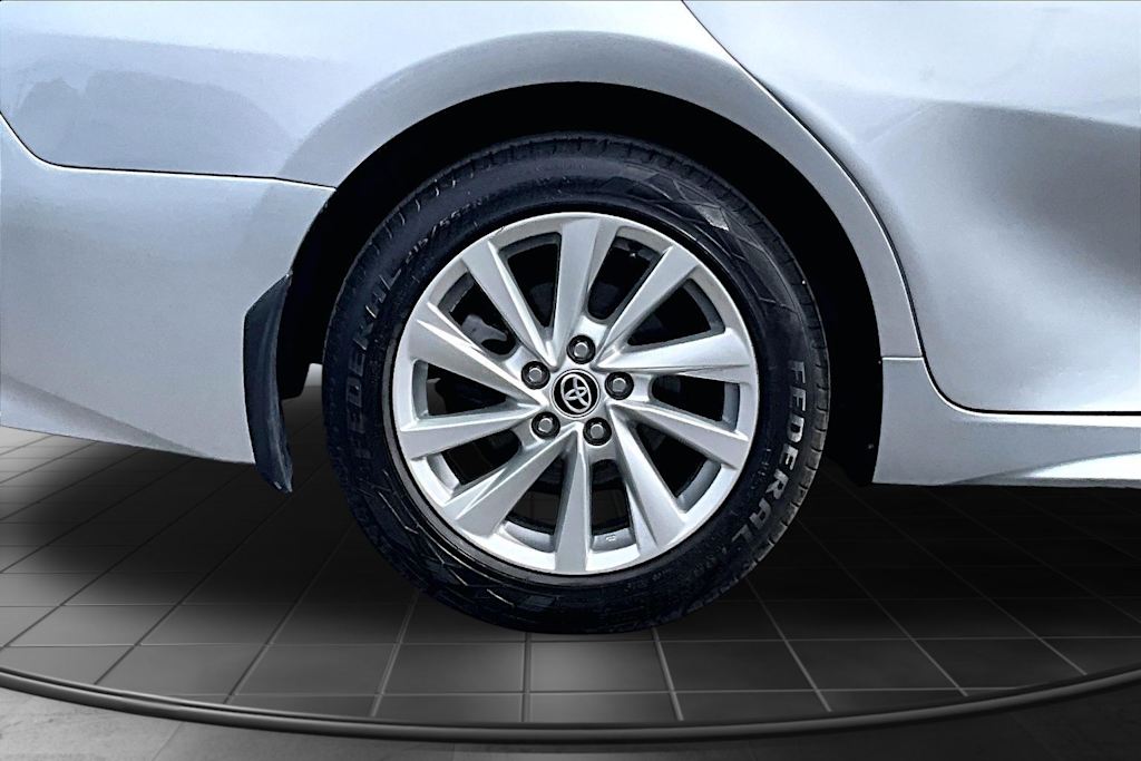 Thumbnail: 2023 Toyota Camry - 36