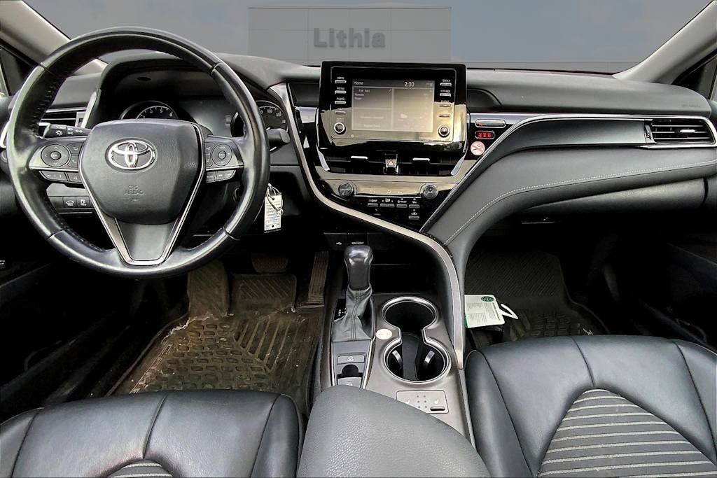 2021 Toyota Camry SE 2