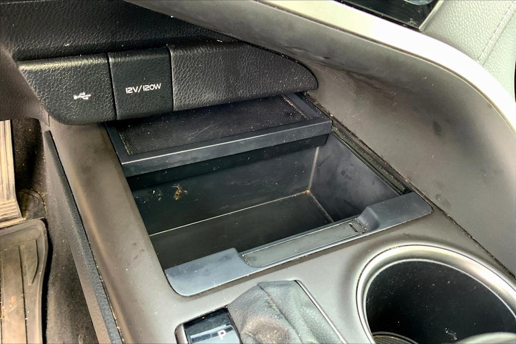 2021 Toyota Camry SE 31