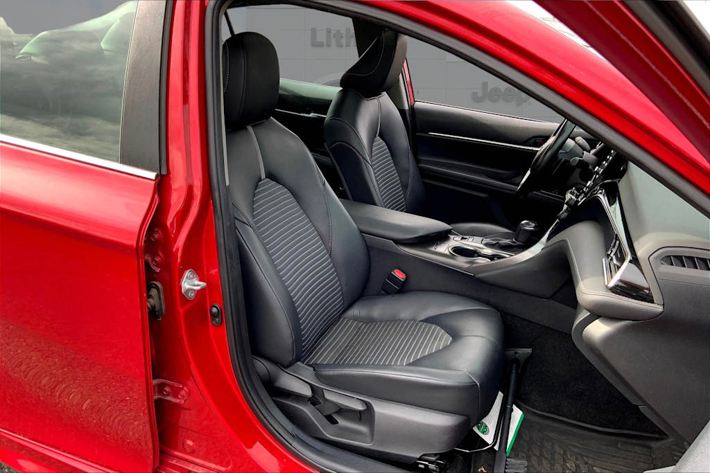 2021 Toyota Camry SE 9