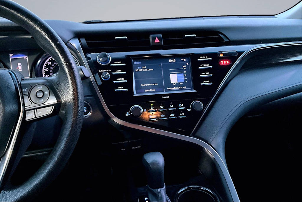 Thumbnail: 2020 Toyota Camry - 15