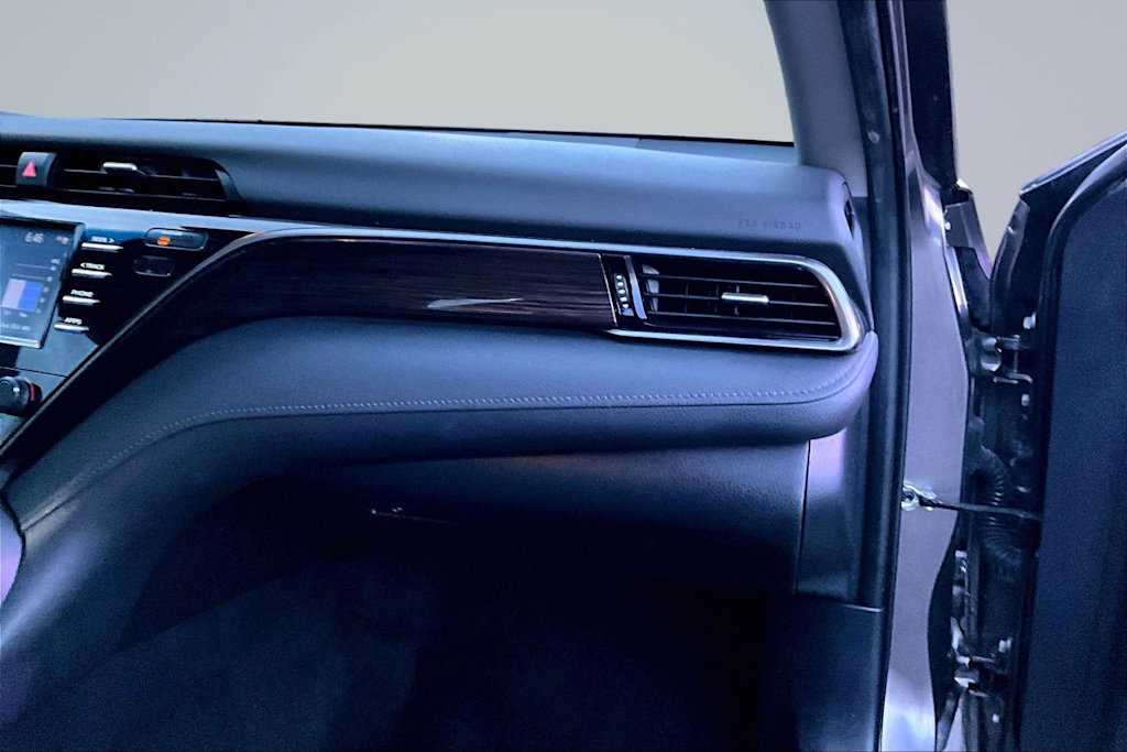 Thumbnail: 2020 Toyota Camry - 23