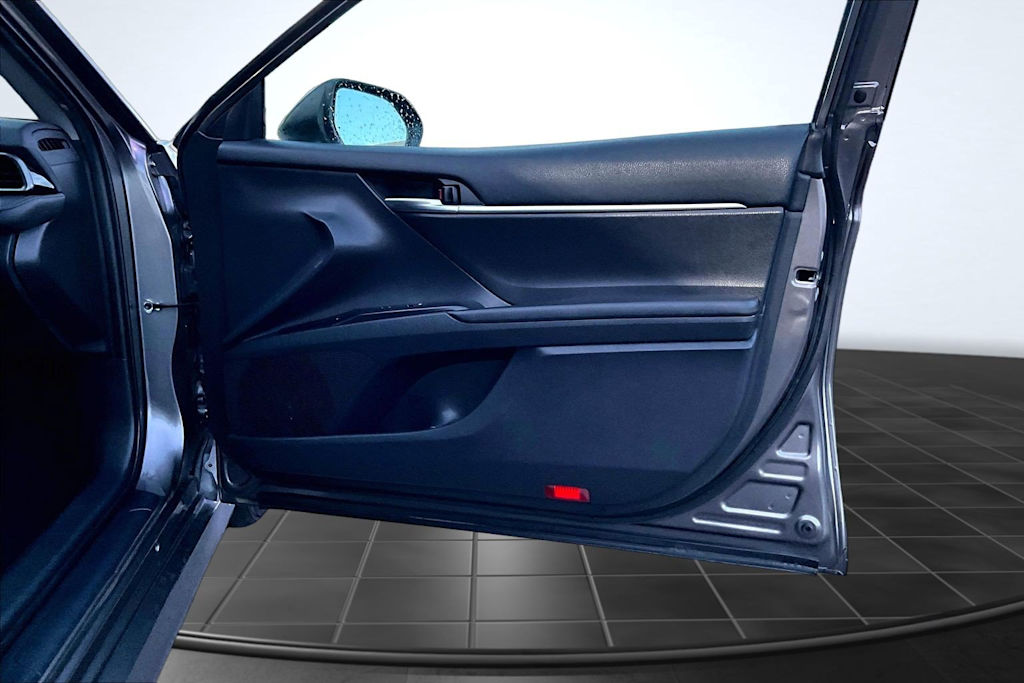 Thumbnail: 2020 Toyota Camry - 28