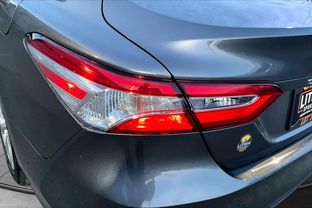 Thumbnail: 2020 Toyota Camry - 31