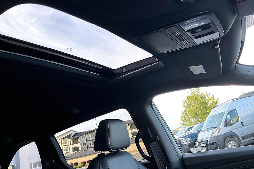 Thumbnail: 2024 Honda Odyssey - 30