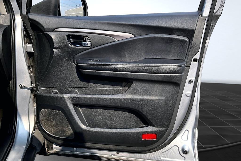 Thumbnail: 2020 Honda Ridgeline - 29