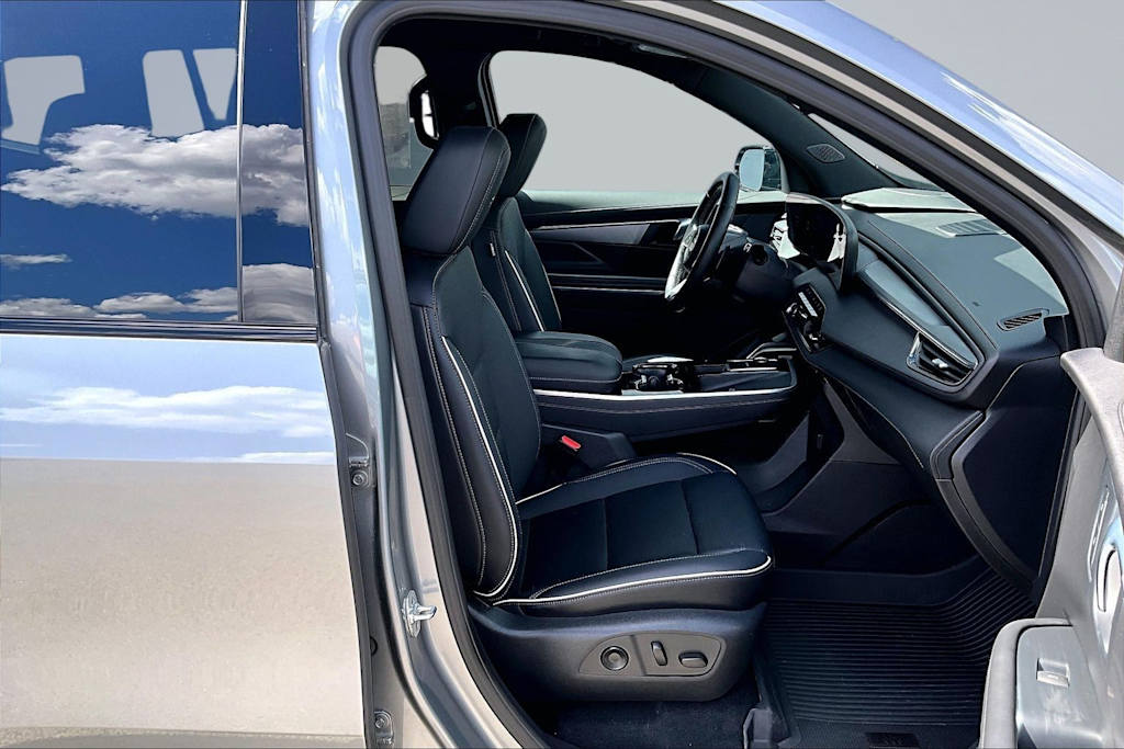 Thumbnail: 2025 Buick Enclave - 21