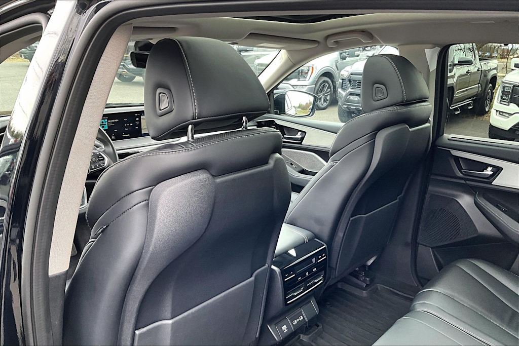 Thumbnail: 2023 Acura MDX - 13