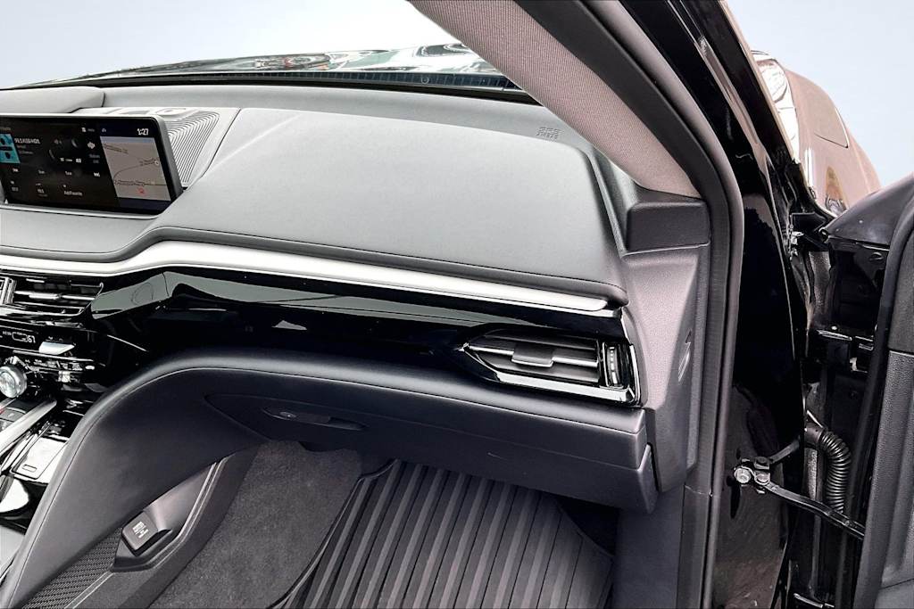 Thumbnail: 2023 Acura MDX - 25