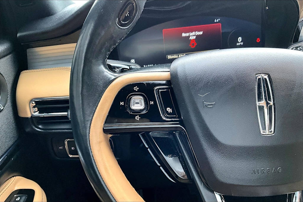 Thumbnail: 2020 Lincoln Corsair - 17