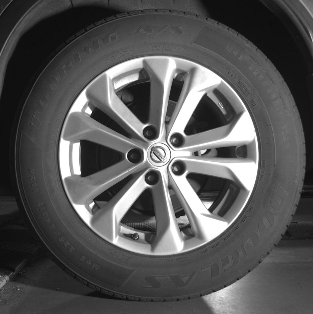 Thumbnail: 2015 Nissan Rogue - 15