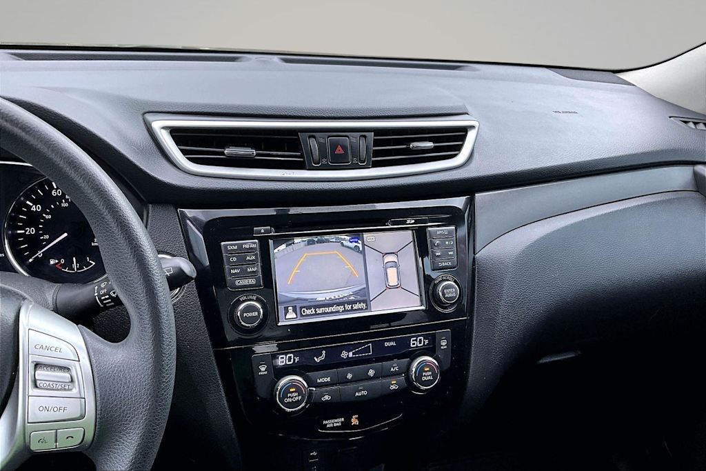 Thumbnail: 2015 Nissan Rogue - 15