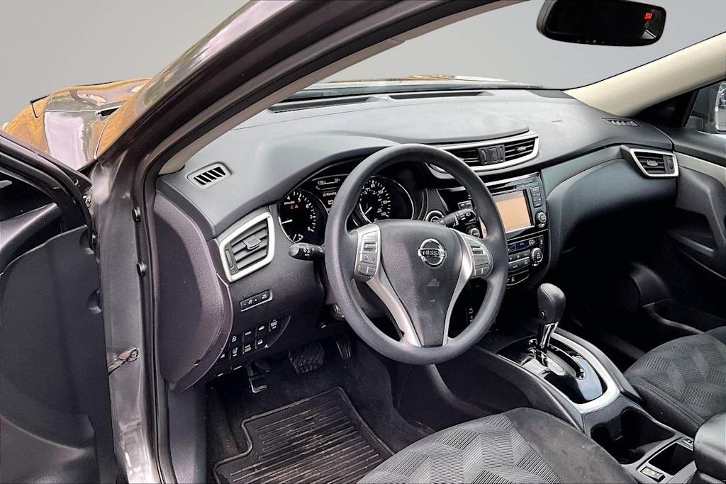 Thumbnail: 2015 Nissan Rogue - 2