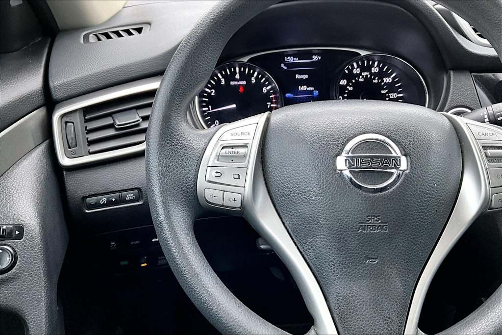 Thumbnail: 2015 Nissan Rogue - 26