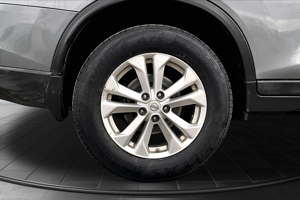Thumbnail: 2015 Nissan Rogue - 35