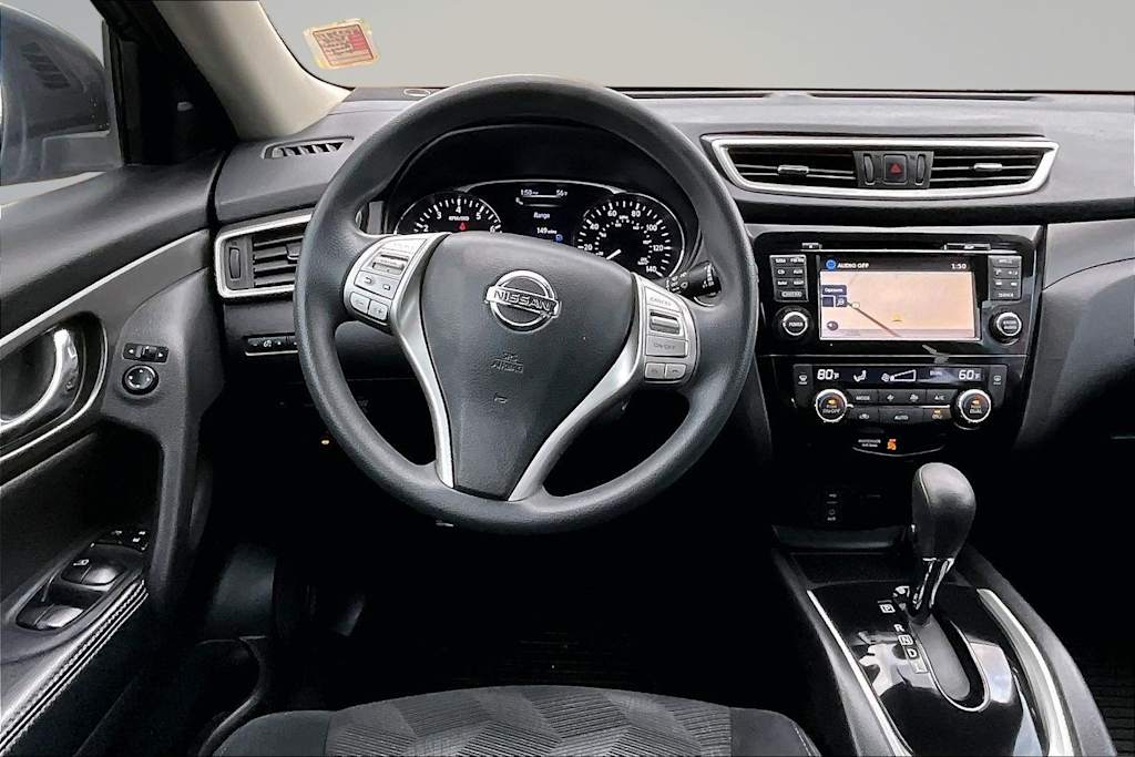 Thumbnail: 2015 Nissan Rogue - 13