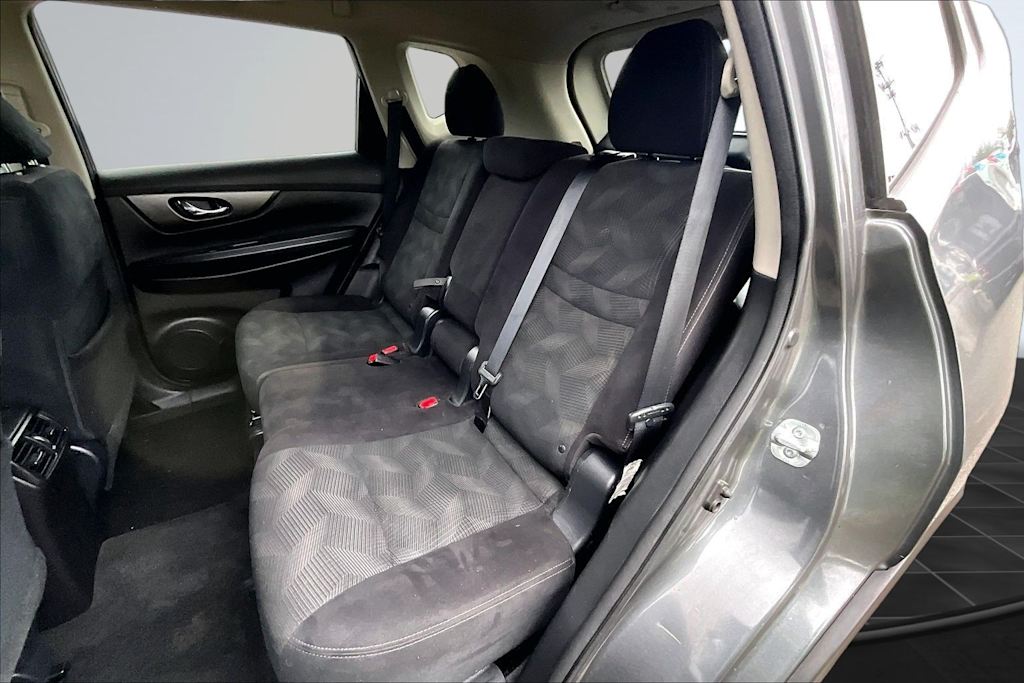 Thumbnail: 2015 Nissan Rogue - 22