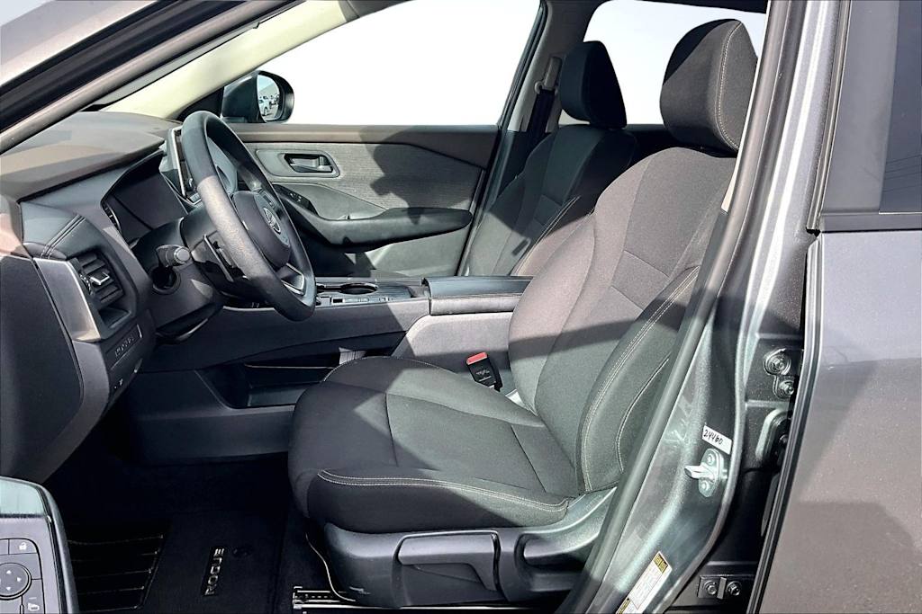 Thumbnail: 2023 Nissan Rogue - 10