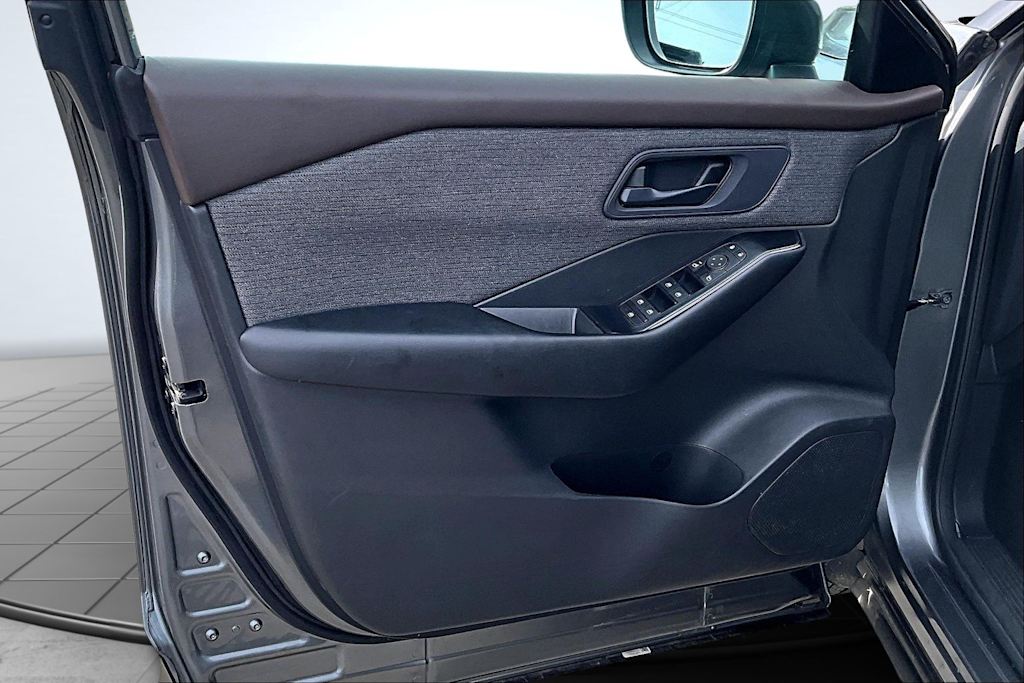 Thumbnail: 2023 Nissan Rogue - 28