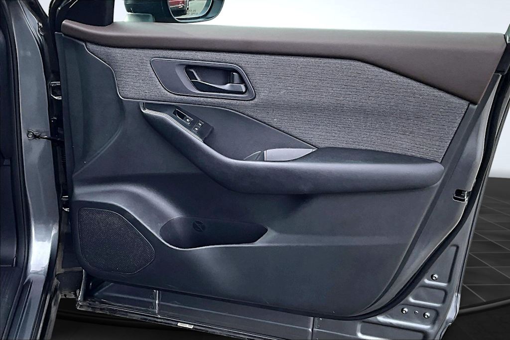 Thumbnail: 2023 Nissan Rogue - 29