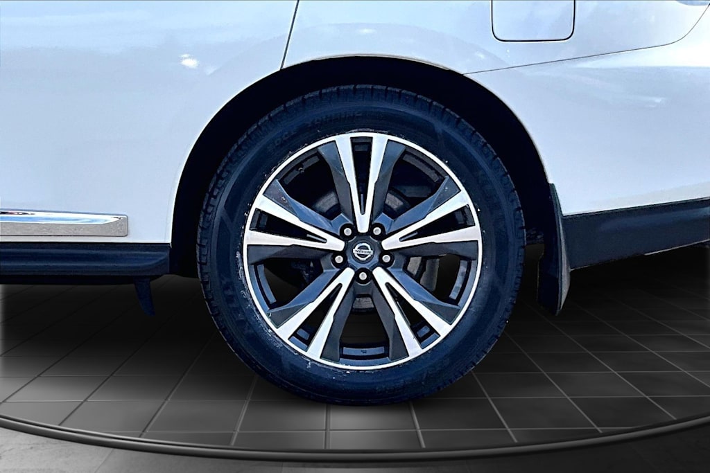 Thumbnail: 2020 Nissan Pathfinder - 36