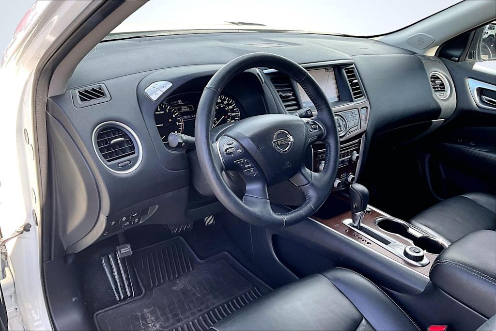 Thumbnail: 2020 Nissan Pathfinder - 2