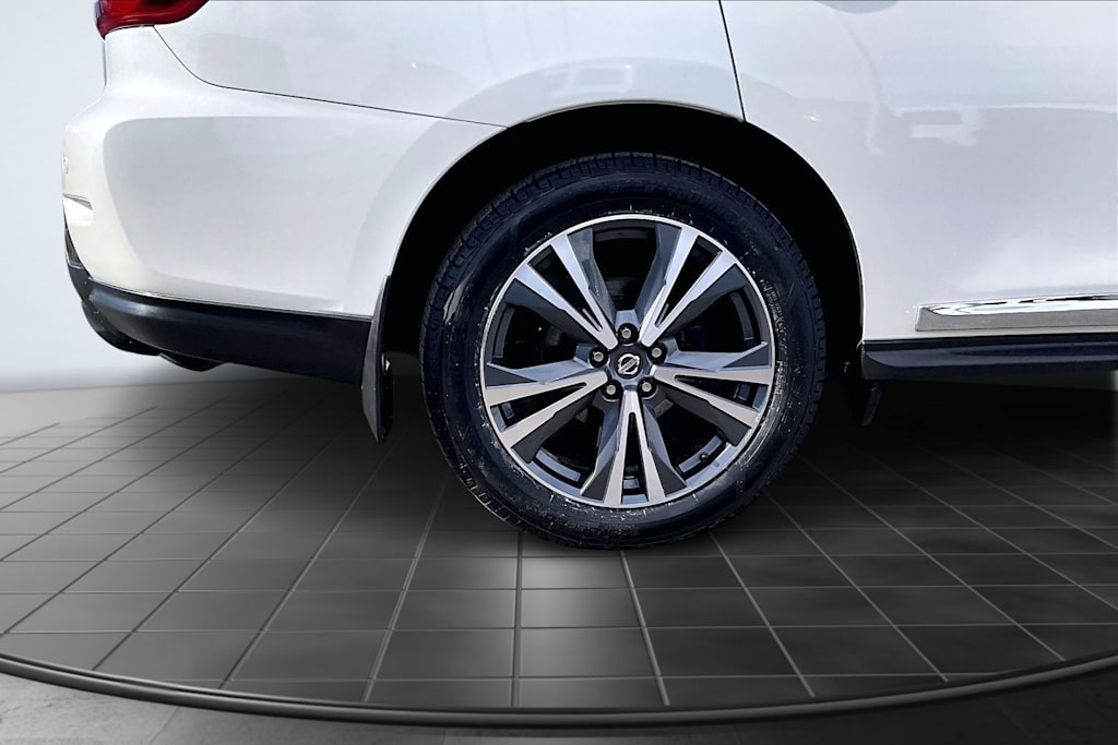 Thumbnail: 2020 Nissan Pathfinder - 35