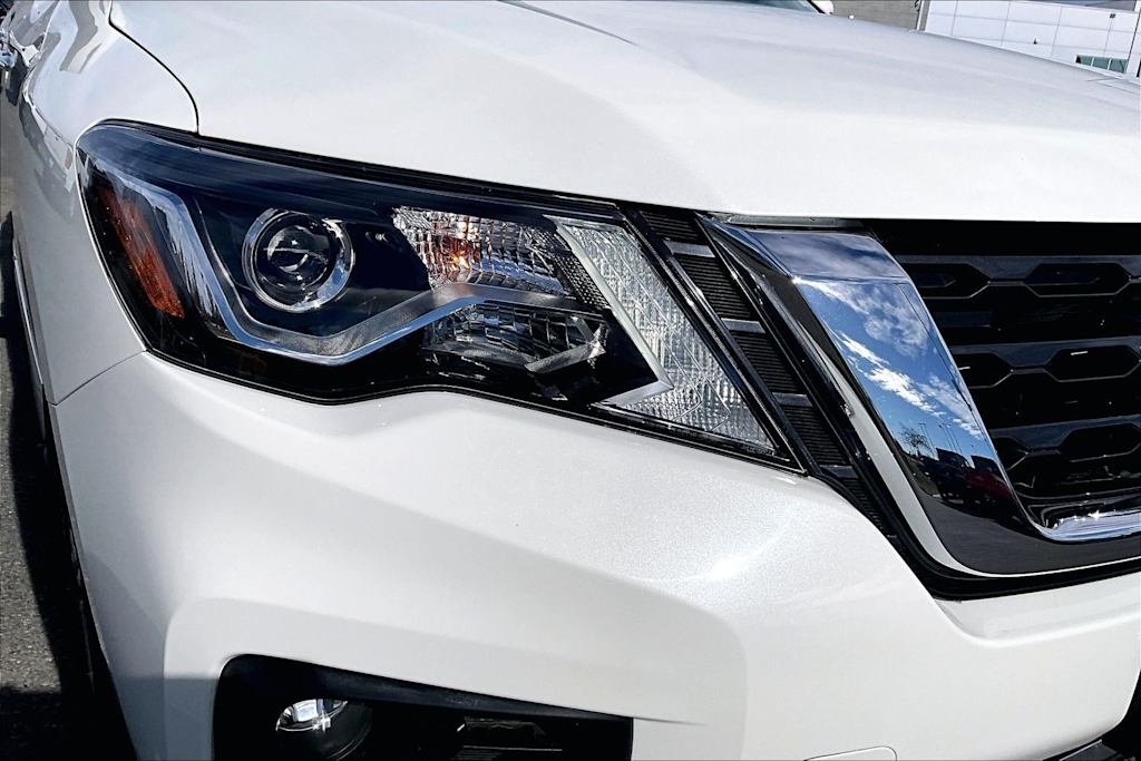 Thumbnail: 2020 Nissan Pathfinder - 31